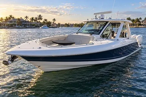 2019 Boston Whaler 380 Realm, photo 1 in Marco Island, FL