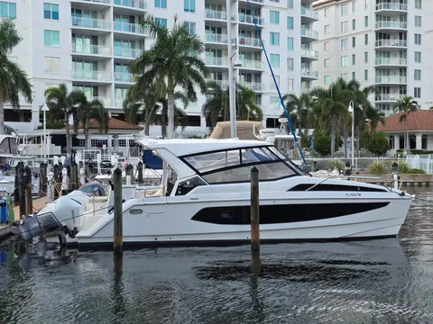 2023 Aquila 36 Sport, photo 1 in Saint Petersburg, FL