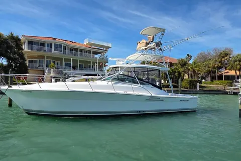 2004 Riviera 4000 Offshore, photo 1 in St Petersburg, FL