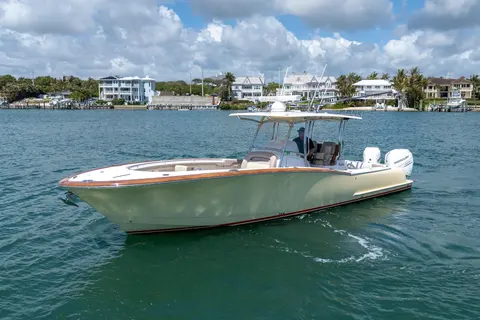 2020 Mag Bay 33 CC, photo 1 in Jupiter, FL