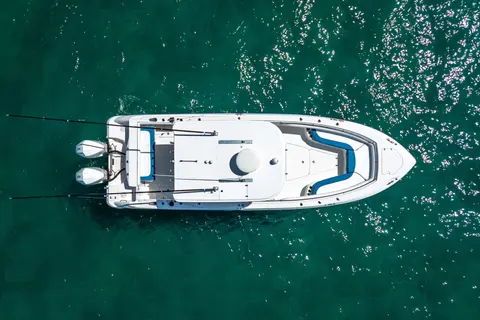 2006 Boston Whaler 320 Outrage, photo 1 in Boca Raton, FL