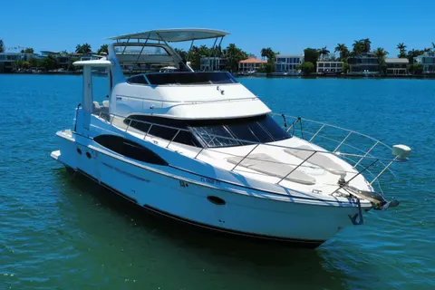 2004 Carver 444 Cockpit Motor Yacht, photo 1 in Miami, FL