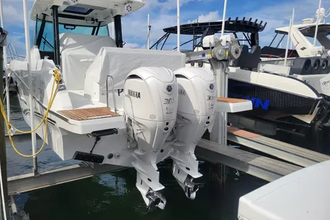 2025 Jeanneau Leader 10.5 WA Series 2, photo 1 in North Miami, FL