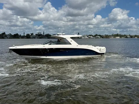 2020 Sea Ray SLX 400, photo 1 in Sarasota, FL