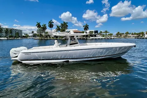 2019 Intrepid 400 Center Console, photo 1 in Pompano Beach, FL