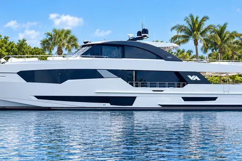 2022 Ocean Alexander 30 Revolution Skylounge, photo 1 in Fort Lauderdale, FL