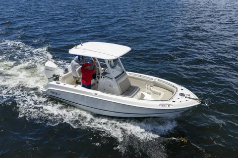 2021 Boston Whaler 230 Outrage, photo 1 in Miami Beach, FL
