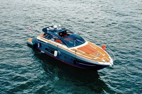 2013 Azimut Atlantis 48, photo 1 in Fort Lauderdale, FL