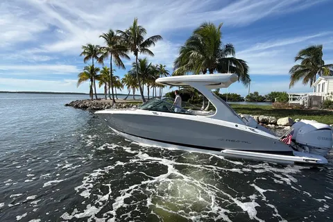 2023 Regal 29 OBX, photo 1 in Key Largo, FL
