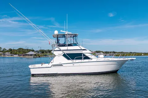 1995 Hatteras 43 Convertible, photo 1 in New Smyrna Beach, FL