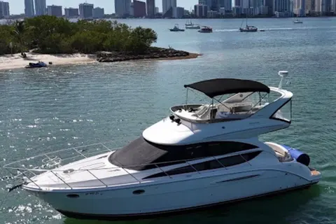 2008 Meridian 391 Sedan, photo 1 in Miami, FL