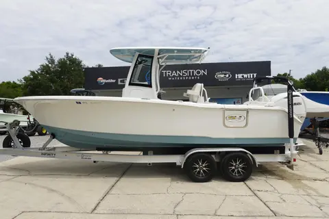 2025 Sea Hunt Ultra 255SE, photo 1 in Ocklawaha, FL