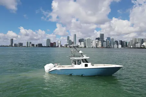 2027 Solace 37 Pilot, photo 1 in Palm Beach Gardens, FL