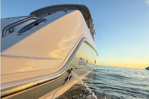 2017 Boston Whaler 420 Outrage, photo 1 in Miami, FL