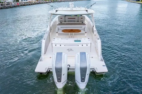 2024 Tiara Yachts 43 LS, photo 1 in Fort Lauderdale, FL