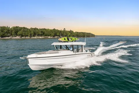 2027 Cruisers Yachts 38 VTR, photo 1 in Dania Beach, FL