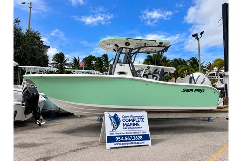 2027 Sea Pro 245FLX Sandbar, photo 1 in Pompano Beach, FL