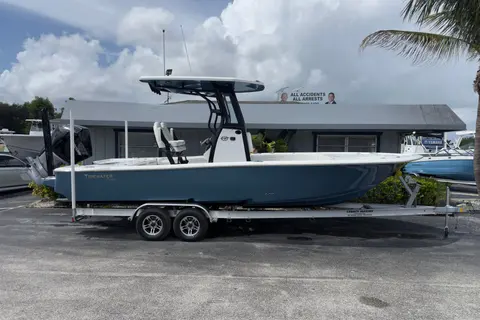 2027 Tidewater 2500 Carolina Bay, photo 1 in Stuart, FL