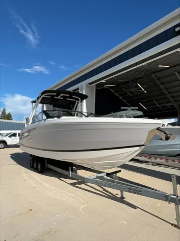 2026 Cobalt R8 Outboard, photo 1 in Clearwater, FL