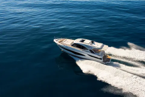 2027 Riviera 4300 Sports Express, photo 1 in Miami, FL