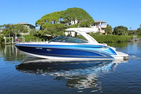 2023 Formula 330 Crossover Bowrider, photo 1 in Sarasota, FL