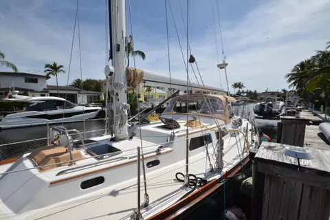 1992 Hinckley Sou'wester 59, photo 1 in Fort Lauderdale, FL
