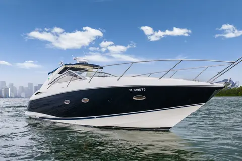 2004 Sunseeker Portofino 35, photo 1 in Miami, FL