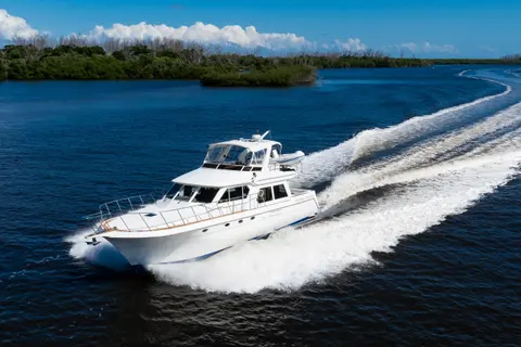 1999 Navigator Classic 53, photo 1 in Stuart, FL