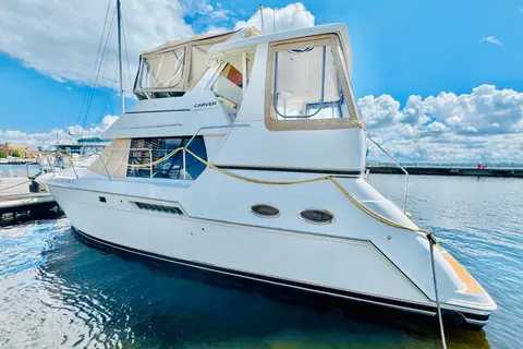 2004 Carver 356 Motor Yacht, photo 1 in Jacksonville, FL