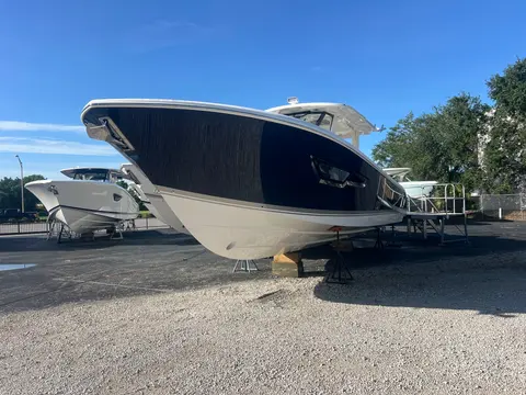 2027 Pursuit S 388 Sport, photo 1 in Naples, FL