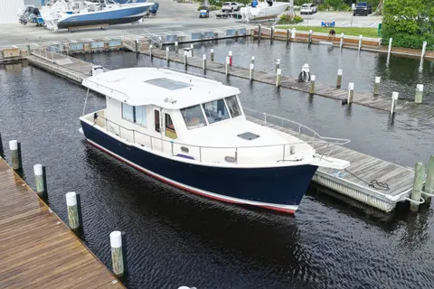 2008 Mainship 34 Trawler Hardtop, photo 1 in Palm City, FL