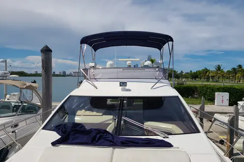 2011 Azimut 47, photo 1 in Miami Beach, FL