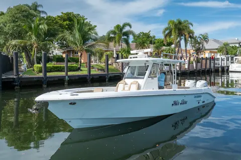 2020 Everglades 335 Center Console, photo 1 in Fort Lauderdale, FL