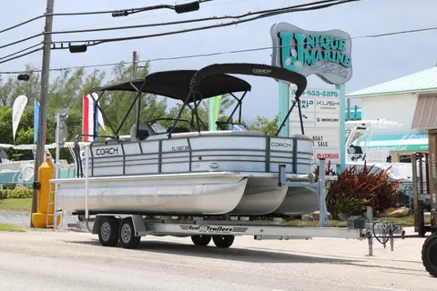 2018 Coach Pontoons 230 RF, photo 1 in Tavernier, FL