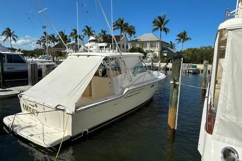 1995 Tiara Yachts 3600 Open, photo 1 in Vero Beach, FL