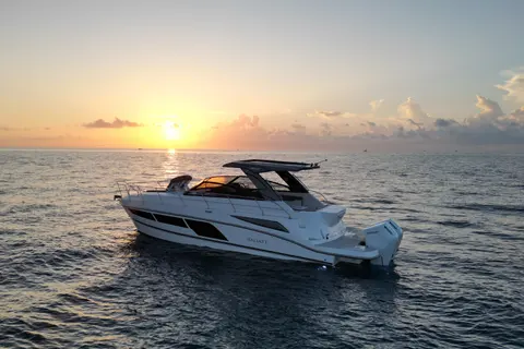 2025 Valiatt 380 GT, photo 1 in Fort Lauderdale, FL