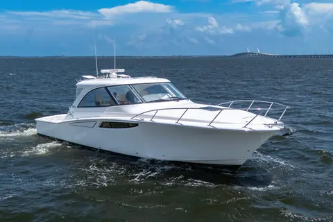 2021 Mag Bay 42 Express, photo 1 in Pensacola, FL