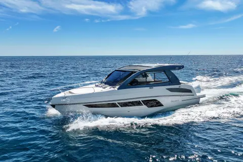 2027 Valiatt 380 Bowrider, photo 1 in Miami, FL