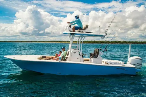 2027 Tidewater 2500 Carolina Bay, photo 1 in Miami, FL