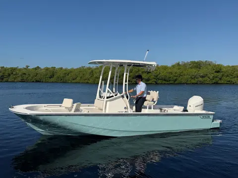 2027 Boston Whaler 210 Montauk, photo 1 in Fort Myers, FL