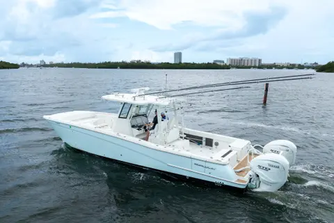 2021 World Cat 400 CC-X, photo 1 in Miami Beach, FL