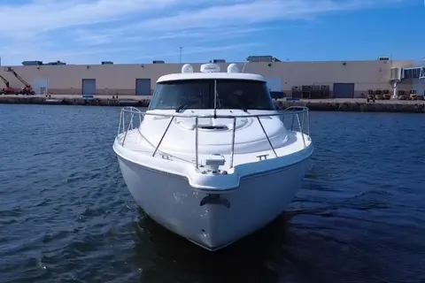 2011 Tiara Yachts 4500 Sovran, photo 1 in Dania Beach, FL