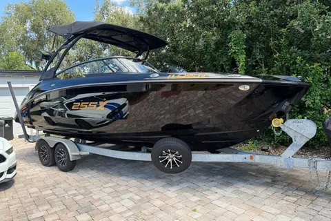 2026 Yamaha Boats 255 XD, photo 1 in Windermere, FL