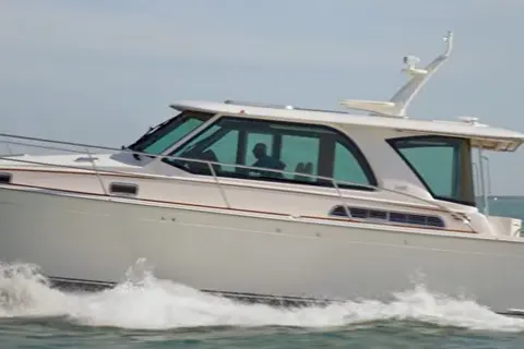 2025 Sabre 45 Salon Express, photo 1 in Naples, FL
