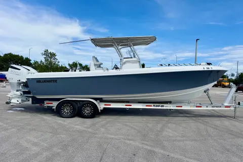 2025 Bluewater 2850 CC, photo 1 in Fort Lauderdale, FL