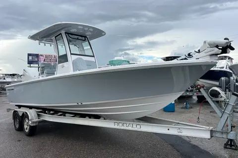 2027 Sportsman Masters 247 Bay Boat, photo 1 in Sarasota, FL
