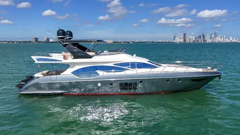 2012 Azimut Fly 72, photo 1 in Miami, FL