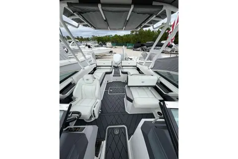 2021 Cobalt R6, photo 1 in Key Biscayne, FL