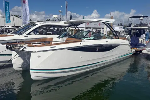 2027 Jeanneau TH33, photo 1 in St Petersburg, FL