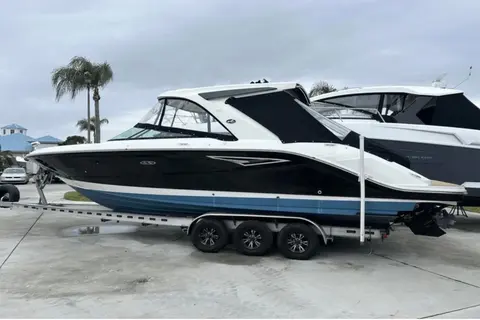 2024 Sea Ray SLX 310, photo 1 in Punta Gorda, FL